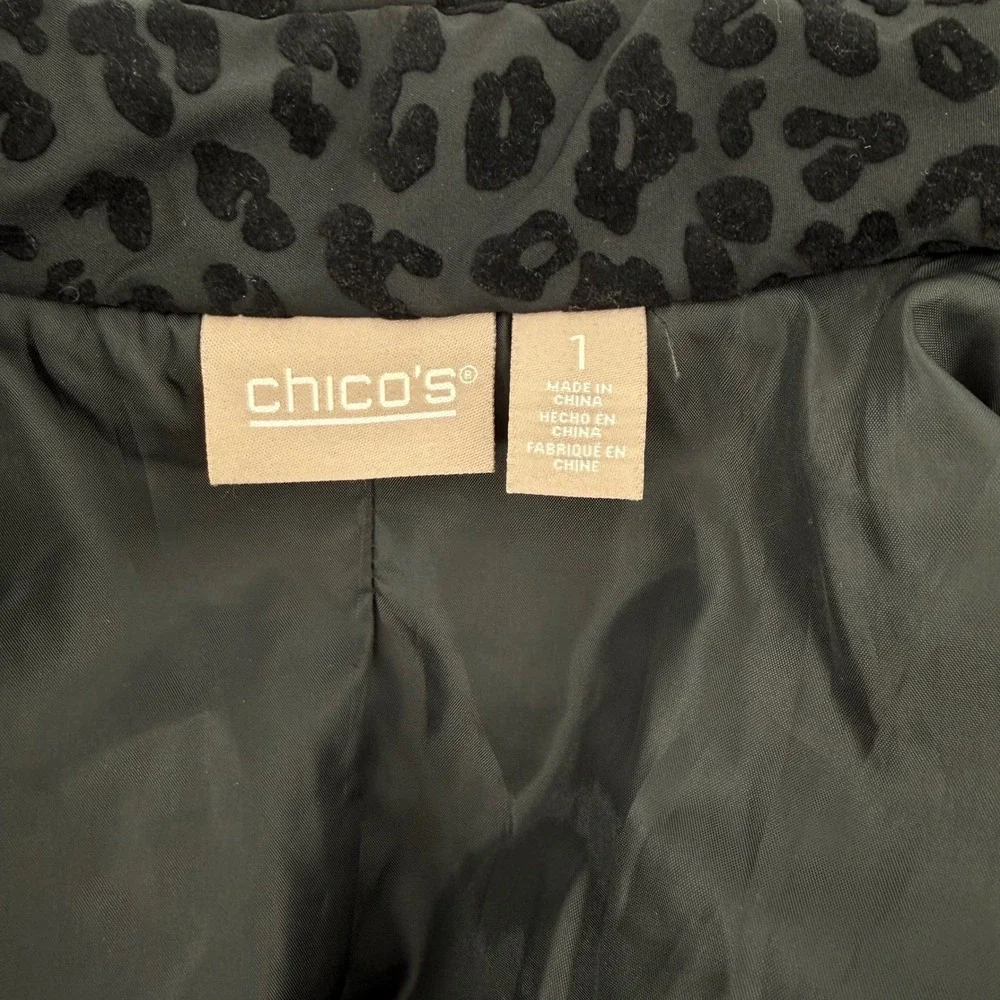 Chicos Women's Leopard Print Black Velvet Quilted Zip Front‎ Jacket Size 1 (M)
